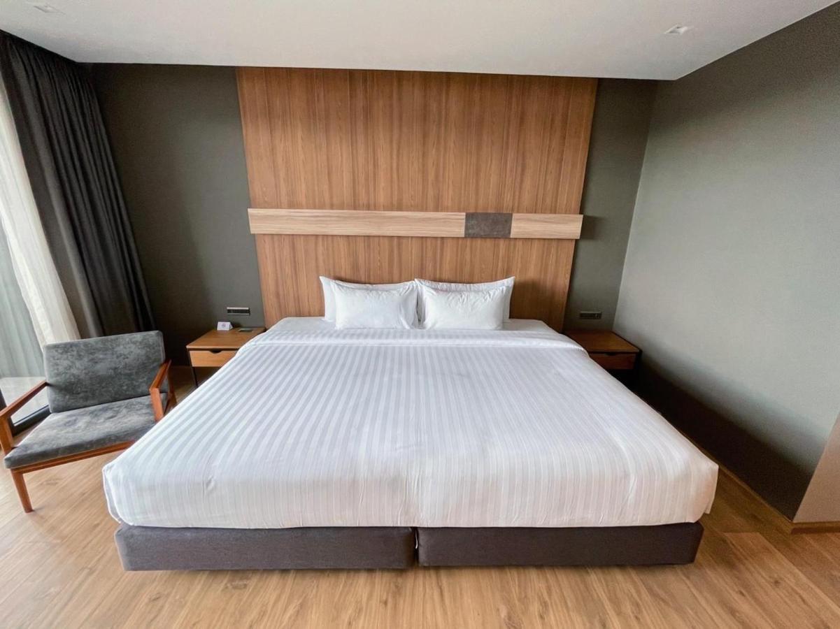 The Teak Hotel Mae Sot Esterno foto